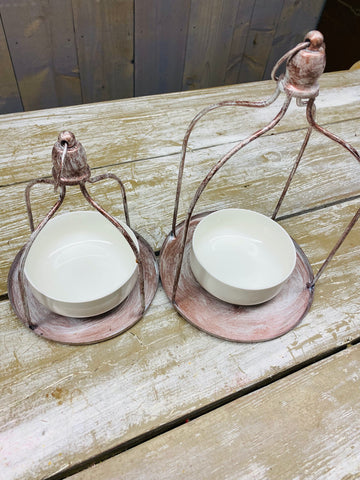 Duo van 2 kerst bellen / kooien, D20cm H18cm en D30cm H22cm wit/koper