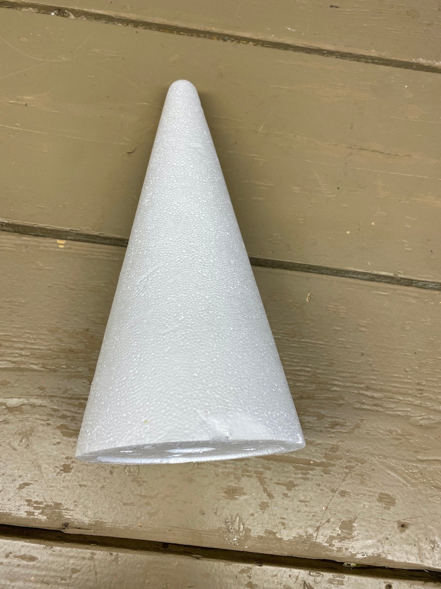 Tempex, styropor kegel, per stuk, hoogte 40cm