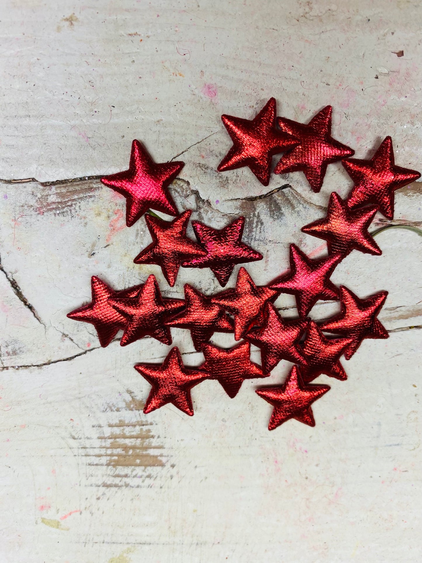 Kerst sterretjes klein, stof, rood, per 15 stuks