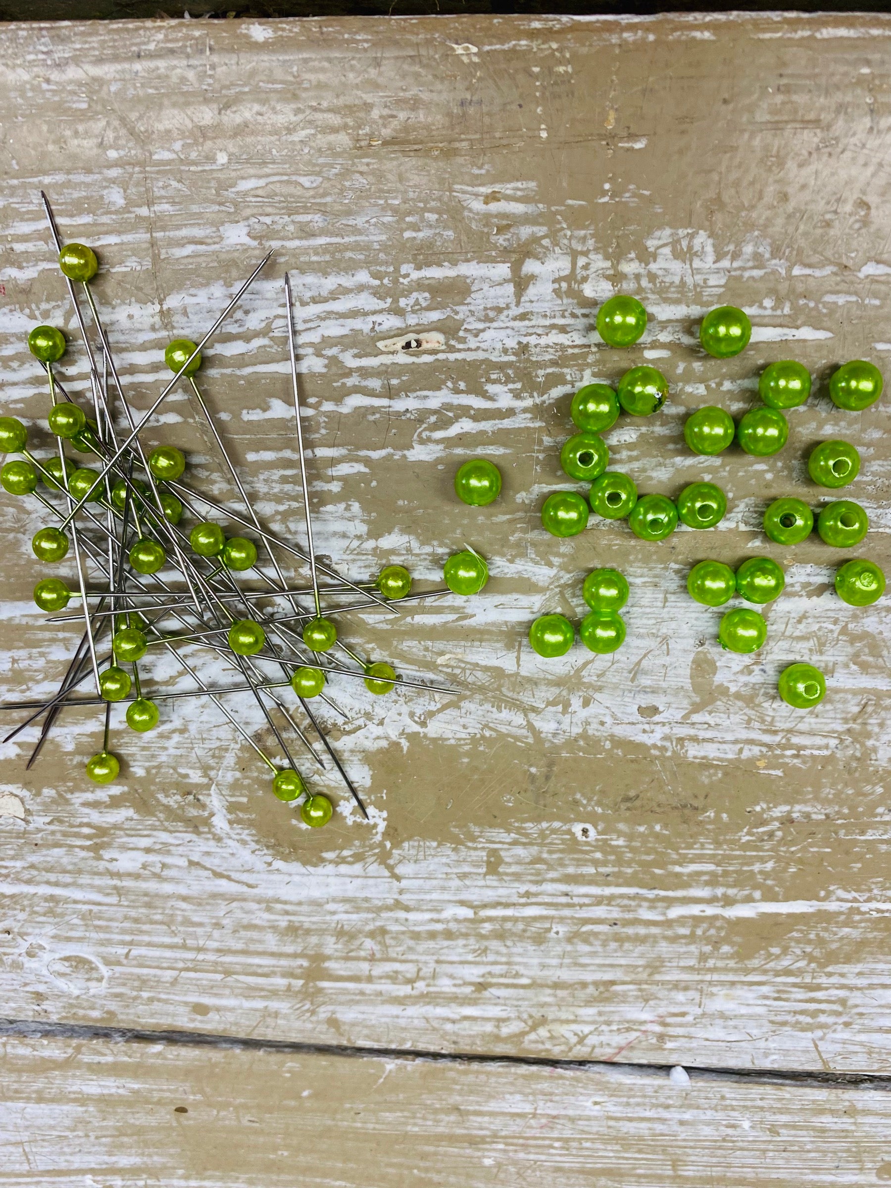 Speldenkoppen met parel, per 25stuks, licht groen
