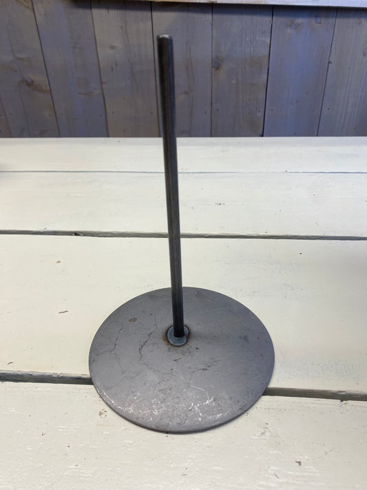 IJzeren standaard, onbewerkt, 20cm hoog, per stuk