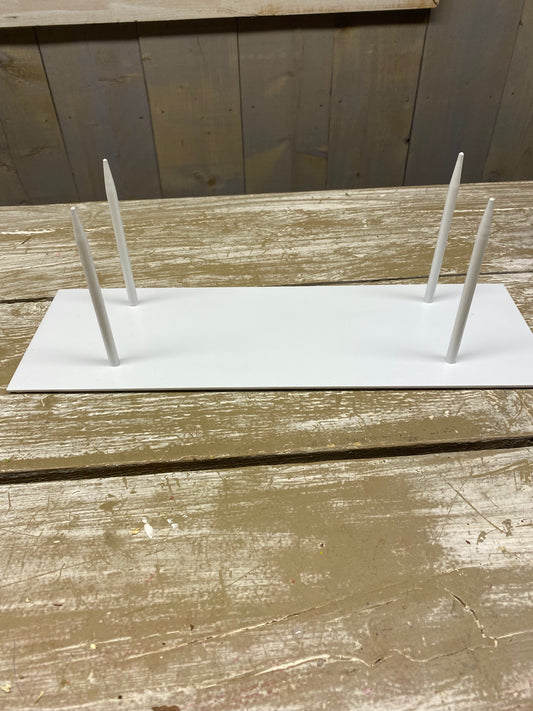 Standaard 4 pins, metalen frame, wit, ijzer, H13,5cm L40cm, B13cm per stuk