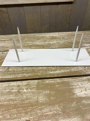 Standaard 4 pins, metalen frame, wit, ijzer, H13,5cm L40cm, B13cm per stuk