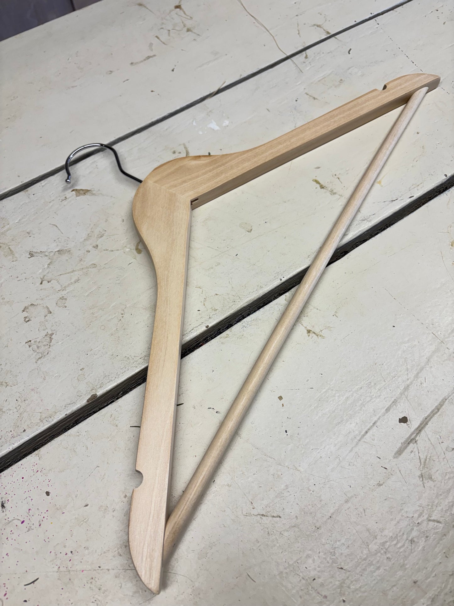 Kleerhanger, blank hout, per stuk