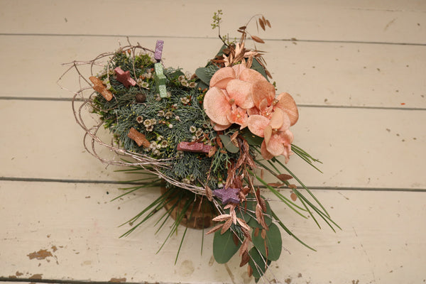 <video> Stralend kersthart op standaard