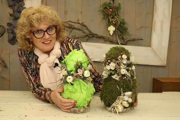 <video>Bloemrijk paasei in voorjaarsbloei