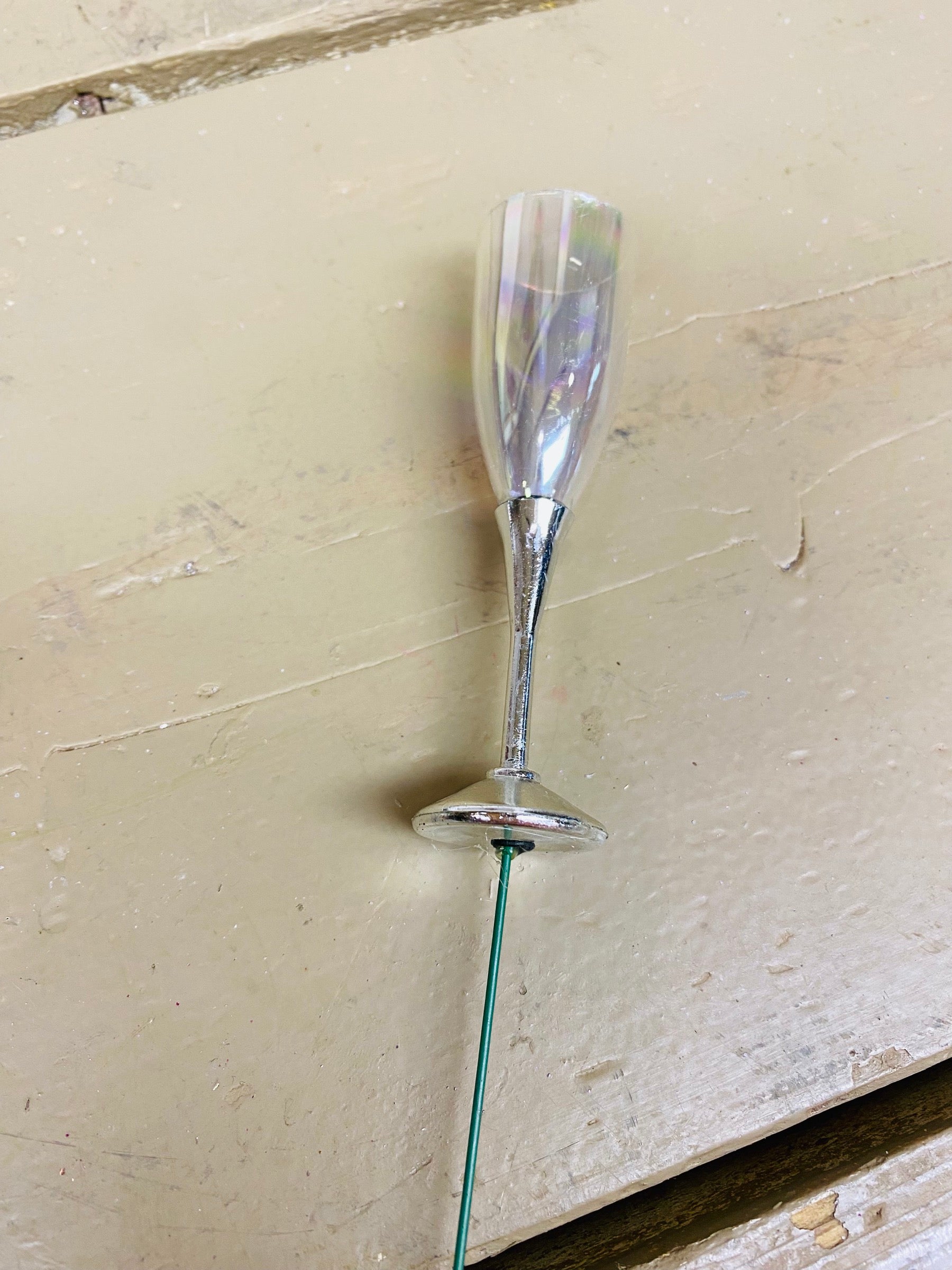 Champagne glas, kunststof, klein, zilveren voet op steel, per stuk, H9cm
