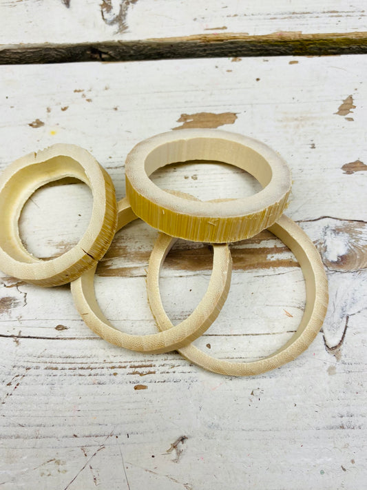 Bamboo ring hout naturel, per stuk, van 3 tot 7cm doorsnee