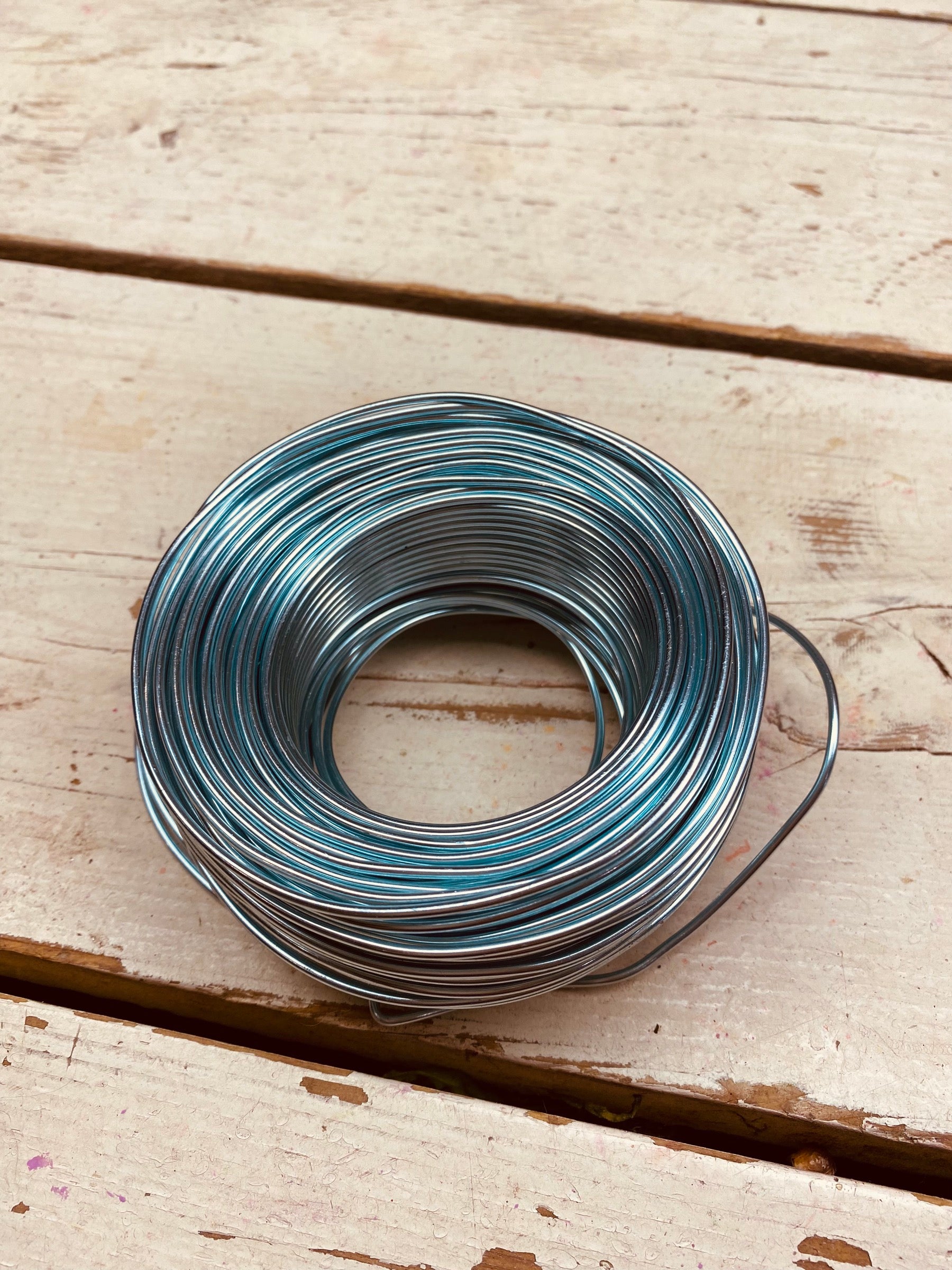 Aluminium draad, per 1mtr, ijs blauw, 2mm dik