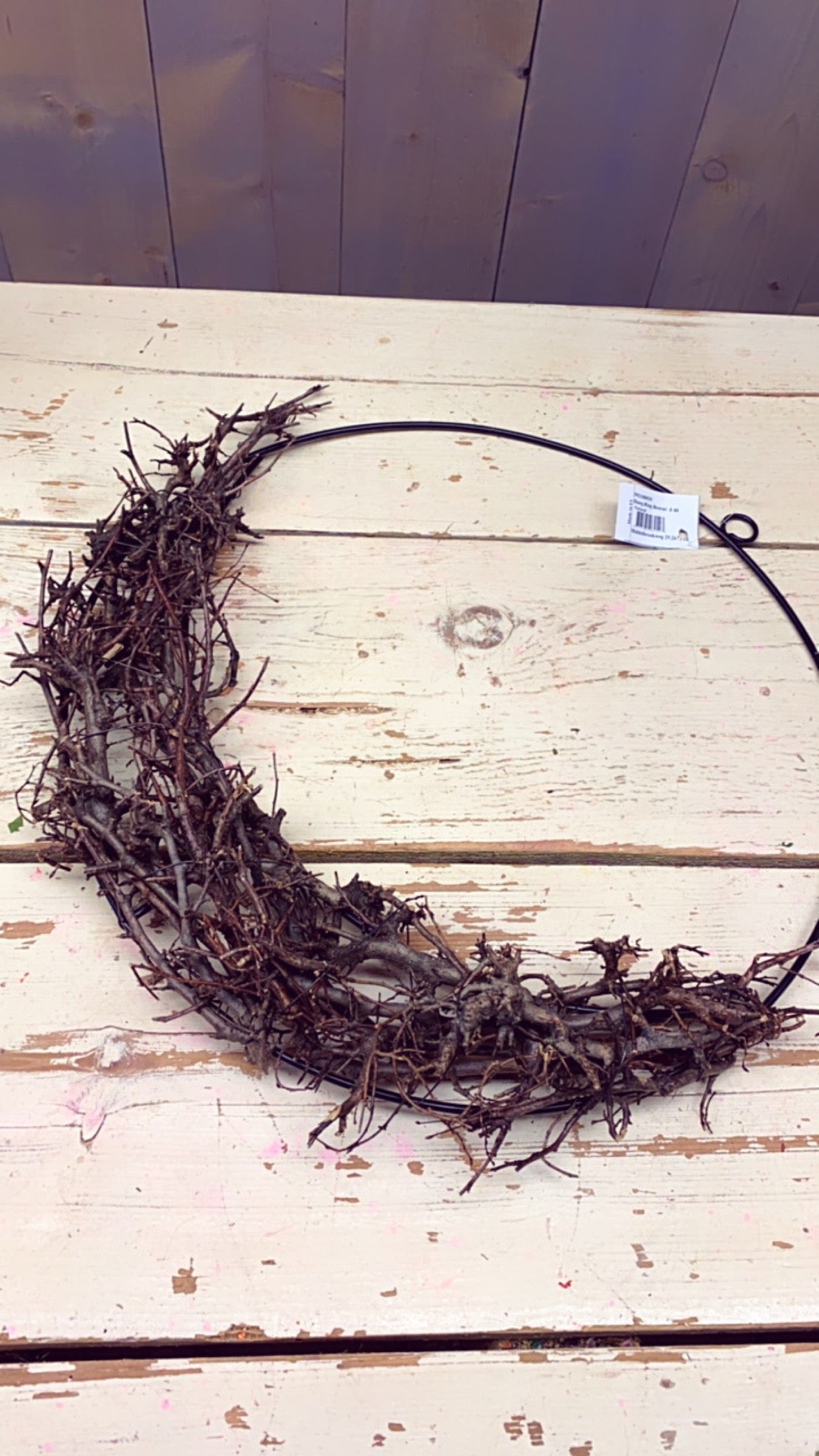 Ring zwart metaal, ijzeren hang krans, met bonsai hout erop, doorsnee 40cm, per stuk