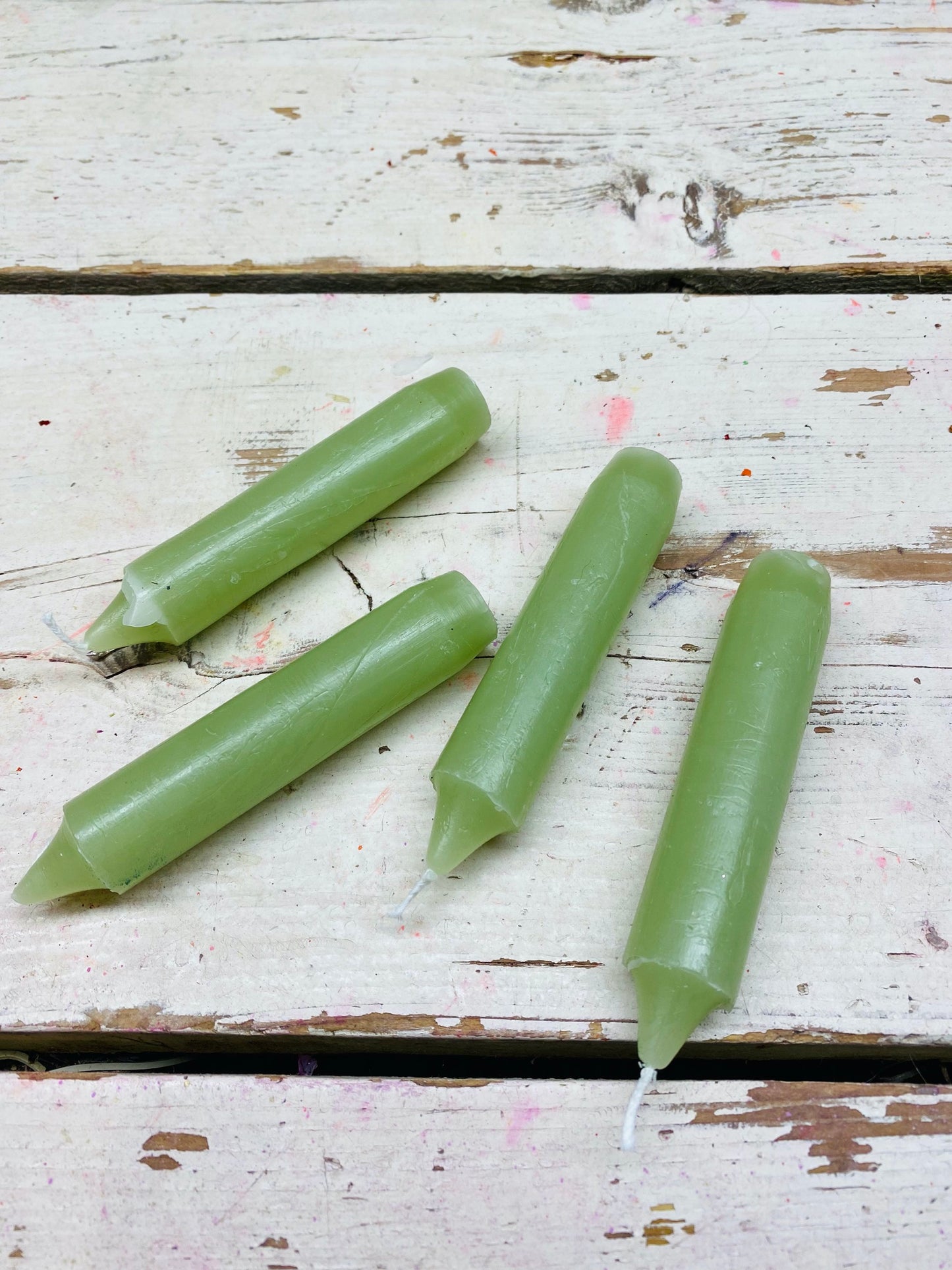 Diner kaarsjes, zacht groen, L 10cm, per 4 stuks
