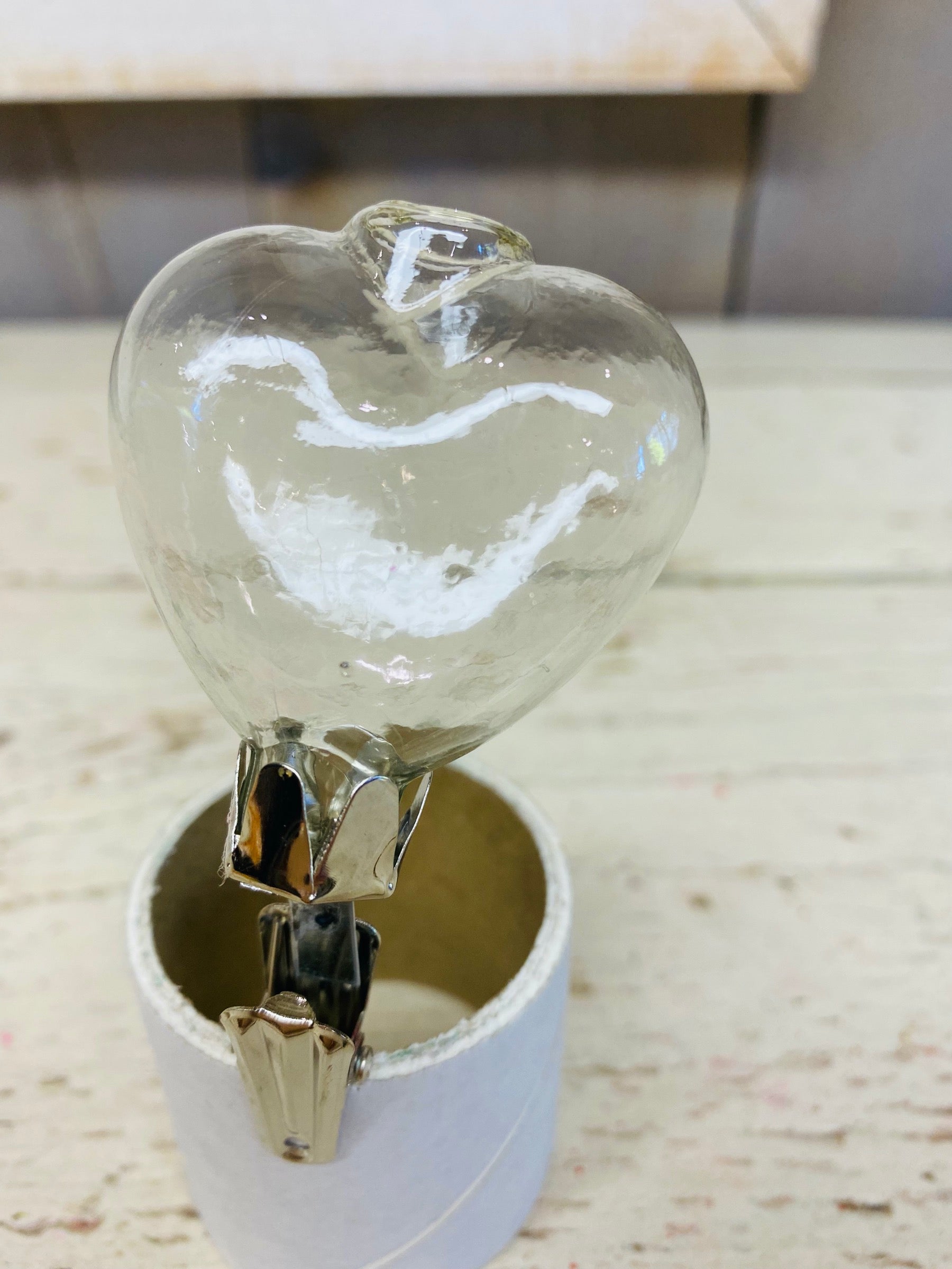 Glazen hartjes vaasje met klip, per stuk, H5cm (glas)