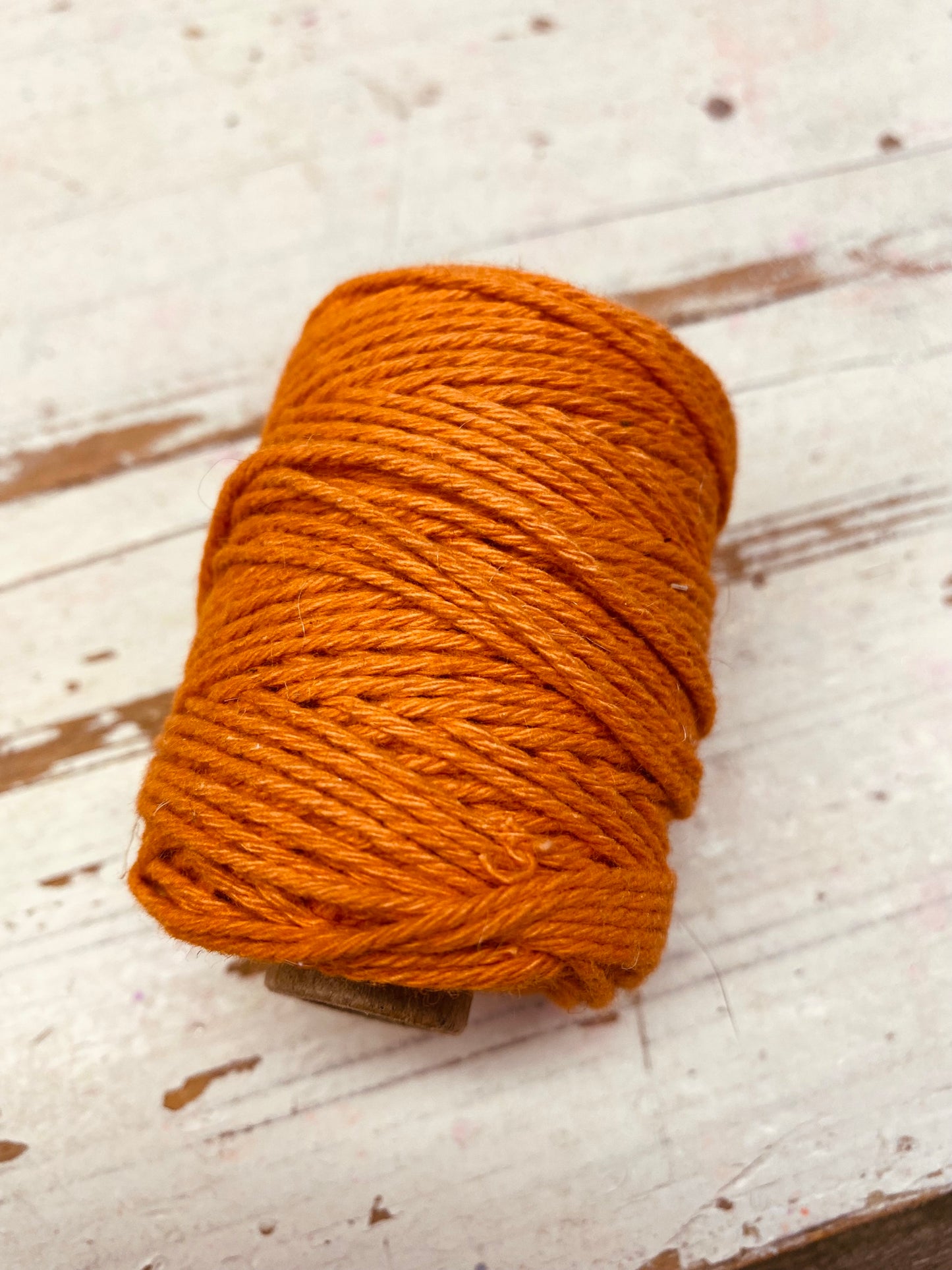 katoen Wol 2mm dik x L50m, oranje, per rolletje