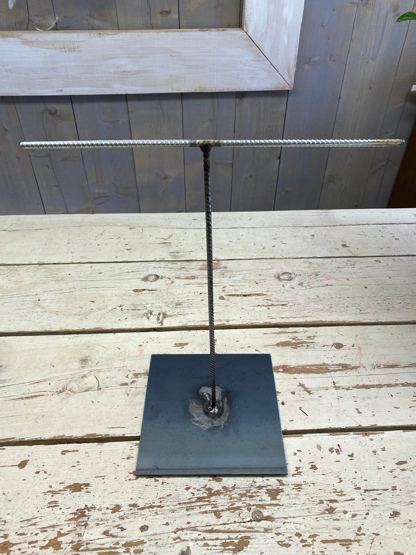 IJzeren T standaard , onbewerkt, 40cm hoog, 35cm breed, per stuk